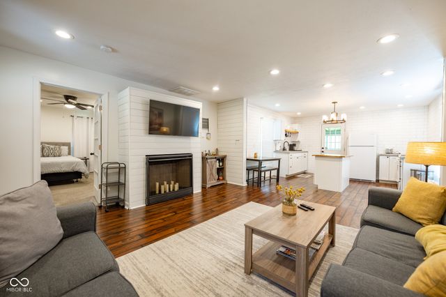 32 Beveridge Street, Greencastle, IN 46135