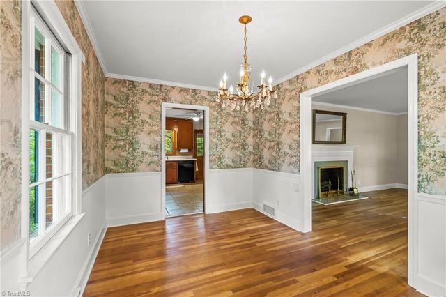 332 Grandview Drive, Winston-salem, NC 27104