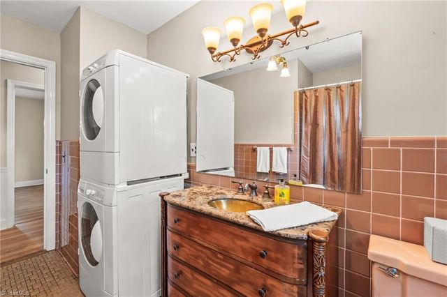 332 Grandview Drive, Winston-salem, NC 27104