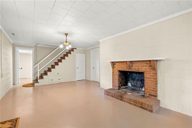 332 Grandview Drive, Winston-salem, NC 27104