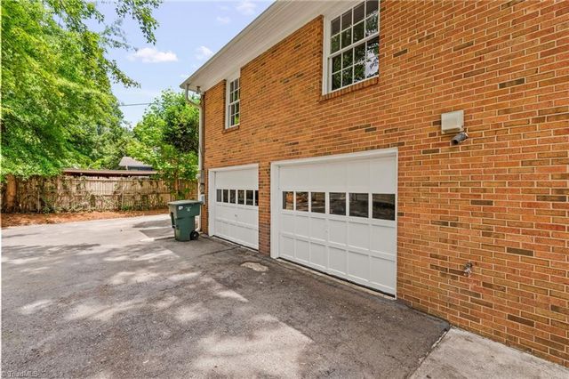 332 Grandview Drive, Winston-salem, NC 27104