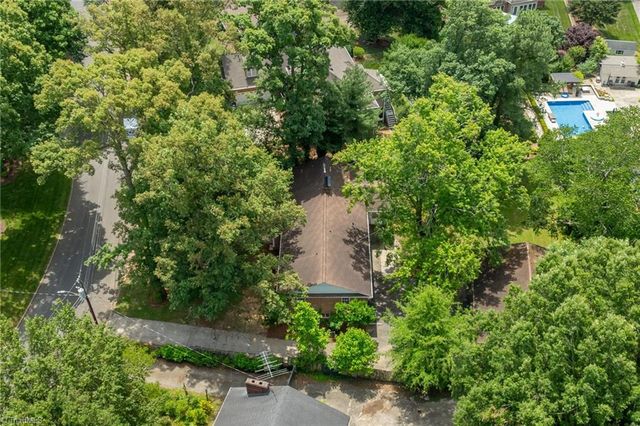 332 Grandview Drive, Winston-salem, NC 27104