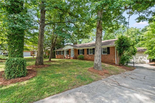 332 Grandview Drive, Winston-salem, NC 27104