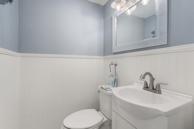 132 Dale St, Waltham, MA 02451