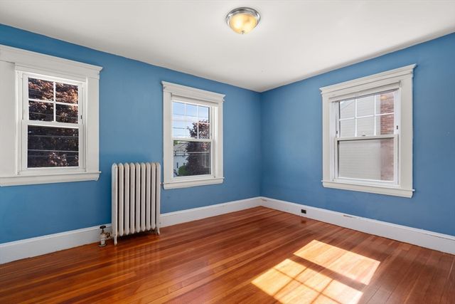 132 Dale St, Waltham, MA 02451