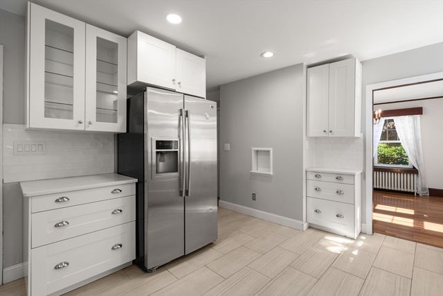 132 Dale St, Waltham, MA 02451