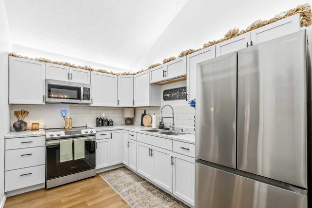 1719 E Pinion, Derby, KS 67037