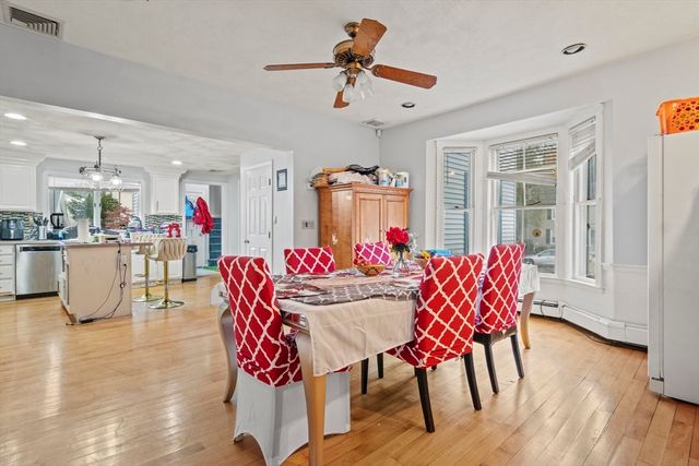 18 Central St, Woburn, MA 01801