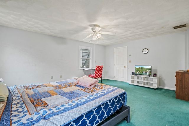 18 Central St, Woburn, MA 01801