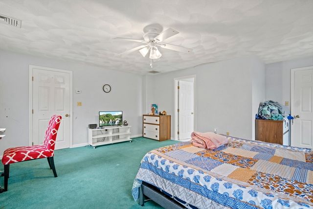 18 Central St, Woburn, MA 01801