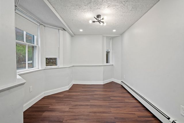 18 Central St, Woburn, MA 01801