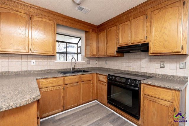 1027 Kathryn Ryals Road, Warner Robins, GA 31088