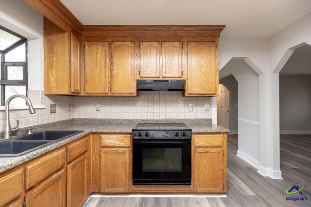 1027 Kathryn Ryals Road, Warner Robins, GA 31088