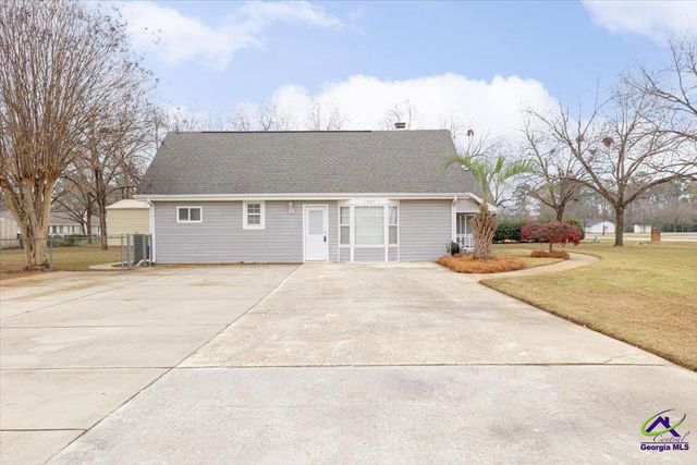 1027 Kathryn Ryals Road, Warner Robins, GA 31088