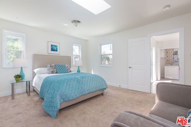 1844 W 39th Place, Los Angeles, CA 90062