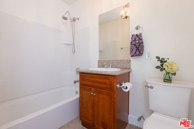 1844 W 39th Place, Los Angeles, CA 90062