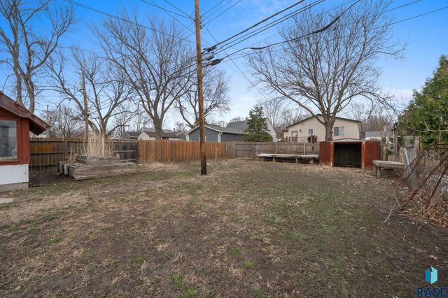 516 S Willow Ave Avenue, Sioux Falls, SD 57104