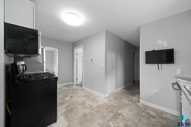 516 S Willow Ave Avenue, Sioux Falls, SD 57104