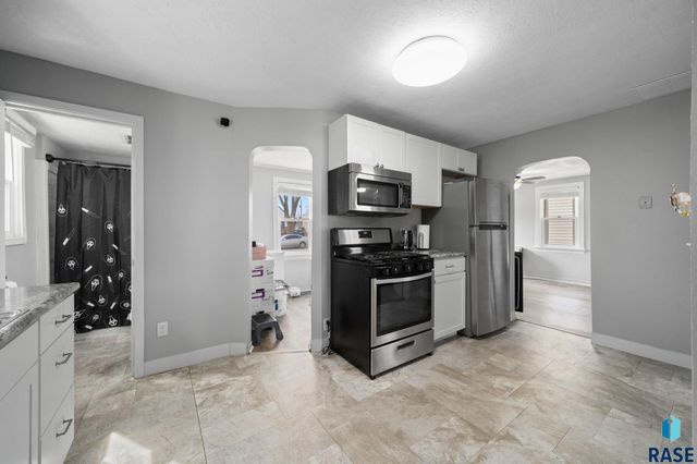 516 S Willow Ave Avenue, Sioux Falls, SD 57104