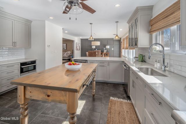 274 Osborne Road, Colonie, NY 12211