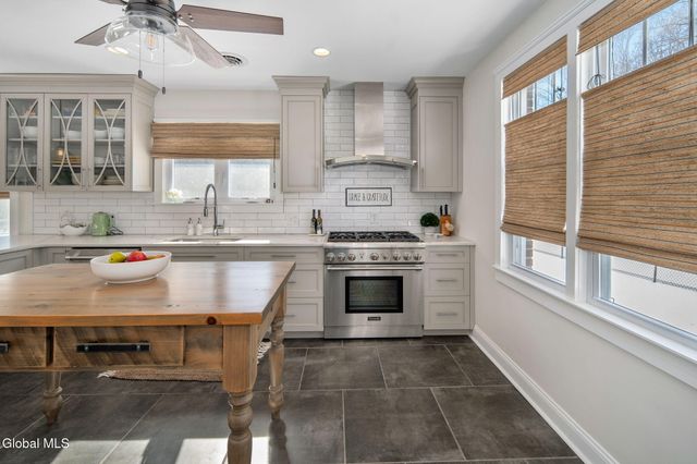 274 Osborne Road, Colonie, NY 12211