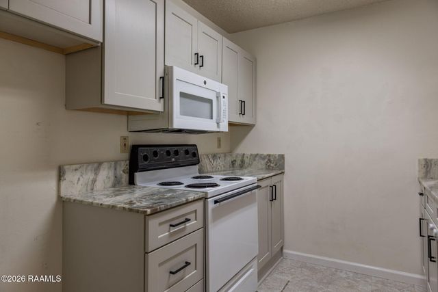 300 Lozes Avenue 1003, Lafayette, LA 70508