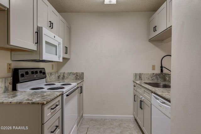 300 Lozes Avenue 1003, Lafayette, LA 70508