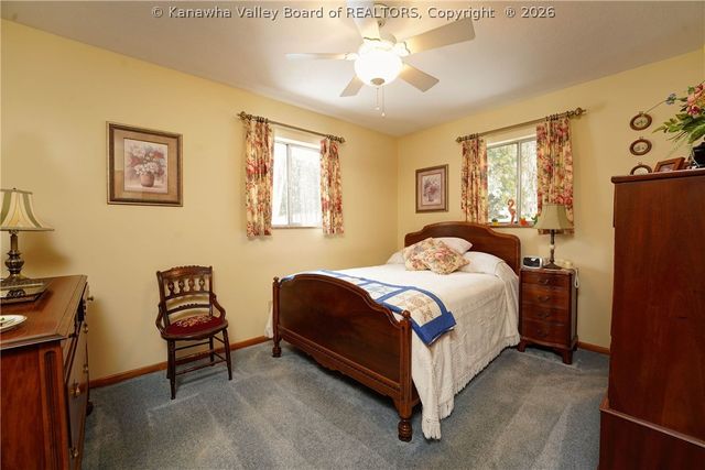 110 Stratford Place, Charleston, WV 25303