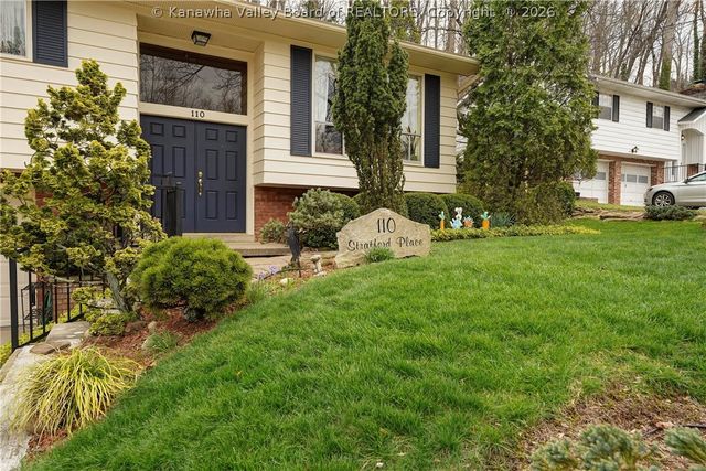 110 Stratford Place, Charleston, WV 25303