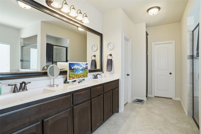 106 High Ridge Court, Decatur, TX 76234