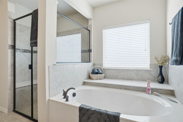 106 High Ridge Court, Decatur, TX 76234