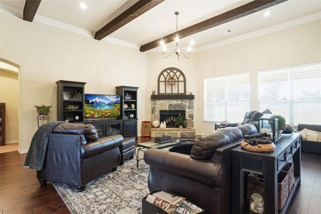 106 High Ridge Court, Decatur, TX 76234