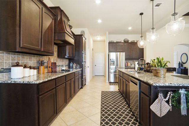 106 High Ridge Court, Decatur, TX 76234