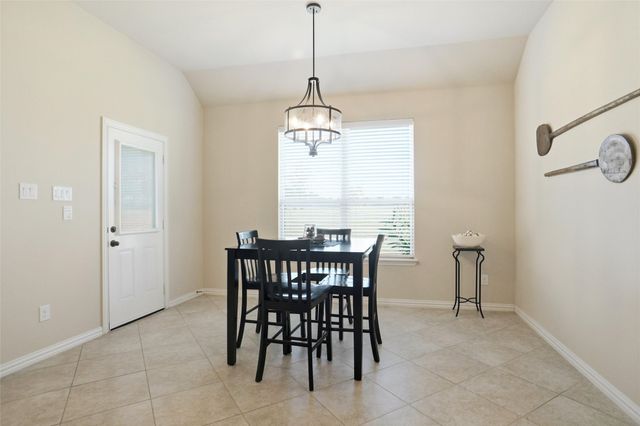 106 High Ridge Court, Decatur, TX 76234