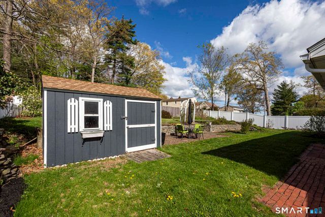 140 Elizabeth Drive, Manchester, CT 06042