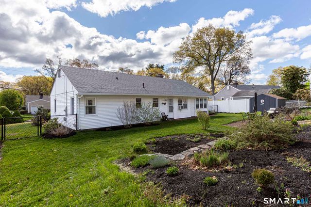 140 Elizabeth Drive, Manchester, CT 06042