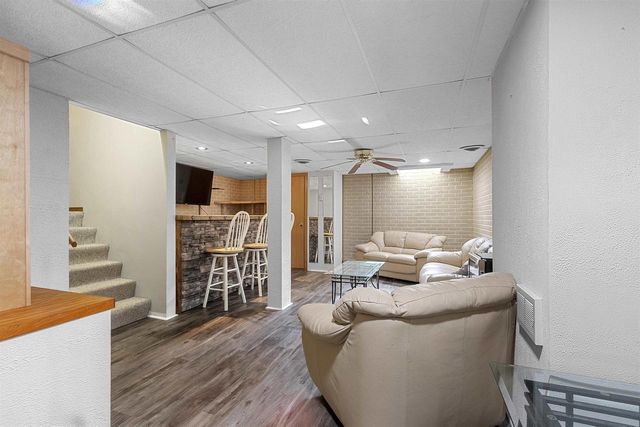 716 ELIZABETH COURT, Menasha, WI 54952