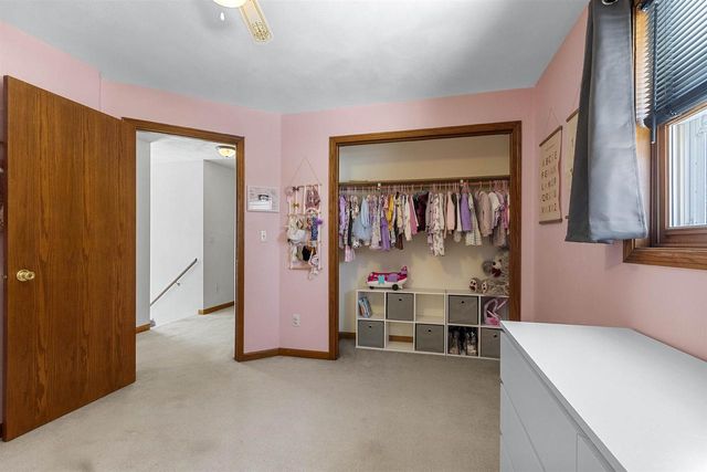 716 ELIZABETH COURT, Menasha, WI 54952