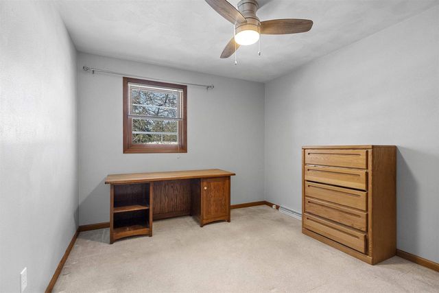 716 ELIZABETH COURT, Menasha, WI 54952