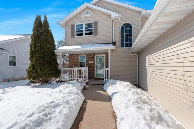 716 ELIZABETH COURT, Menasha, WI 54952