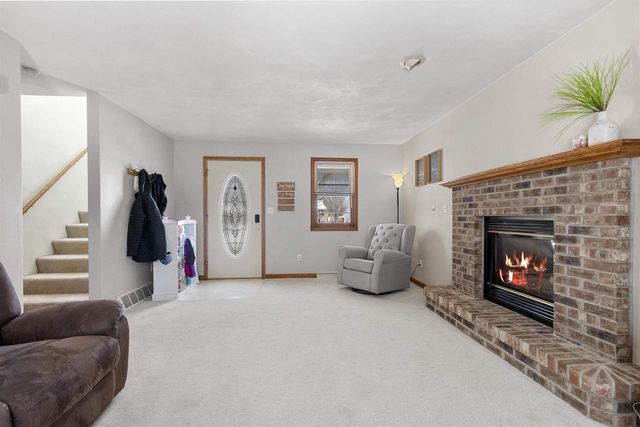 716 ELIZABETH COURT, Menasha, WI 54952