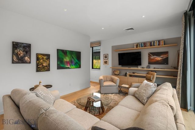 620 E Cottonwood 203, Bozeman, MT 59715