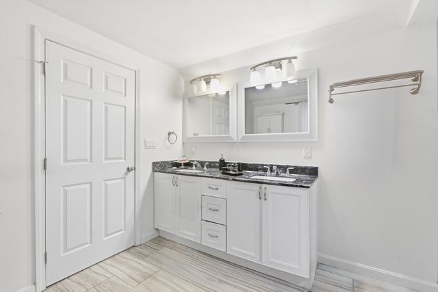 73 Wareham St, Middleboro, MA 02346