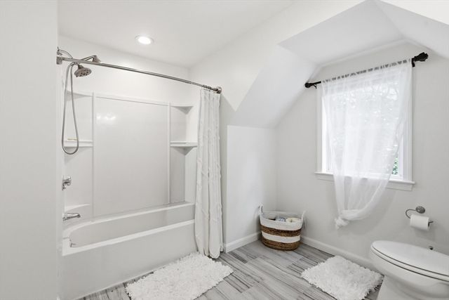 73 Wareham St, Middleboro, MA 02346