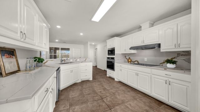 1735 Woodridge Court, Aledo, TX 76008