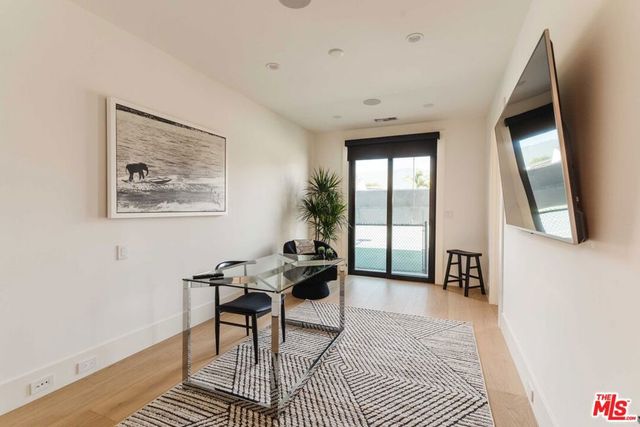 17609 Camino De Yatasto, Pacific Palisades, CA 90272