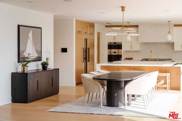 17609 Camino De Yatasto, Pacific Palisades, CA 90272