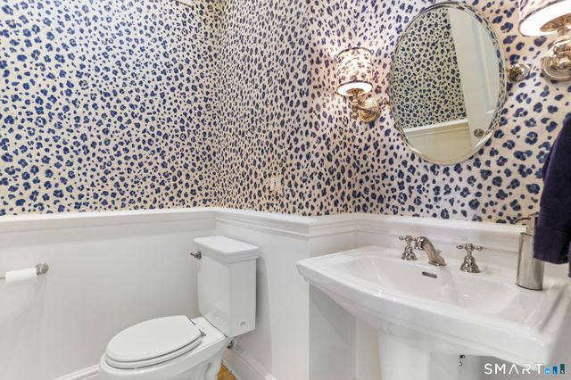 1 Bramble Lane, Greenwich, CT 06878