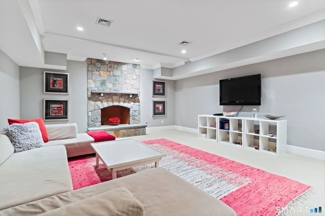 1 Bramble Lane, Greenwich, CT 06878