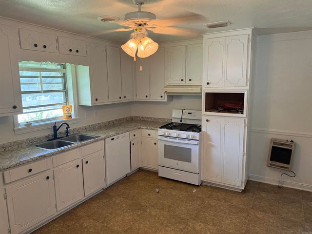 4520 Orange Street, North Little Rock, AR 72118